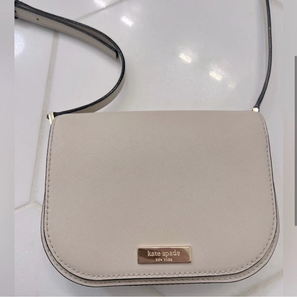 🎉Host Pick🎉 NWOT Kate Spade Bone Cream Color Crossbody Bag Purse - Picture 2 of 4